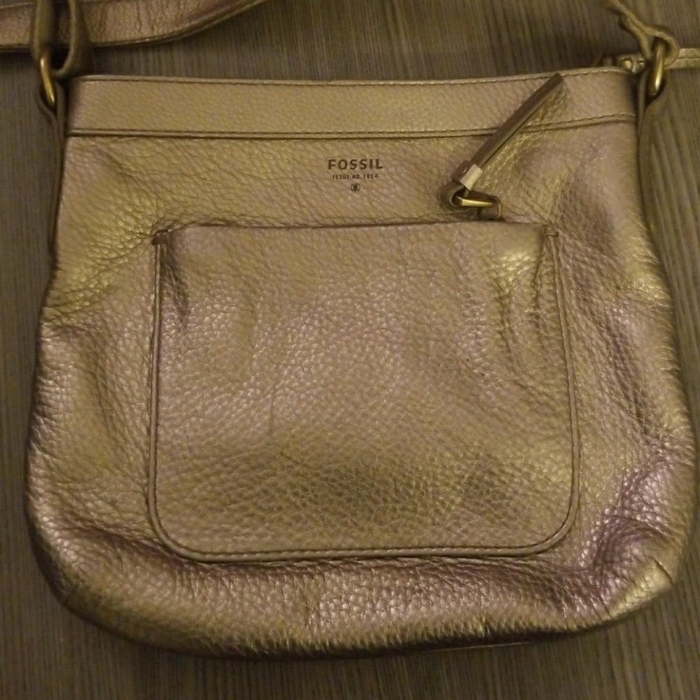 Fossil cross body